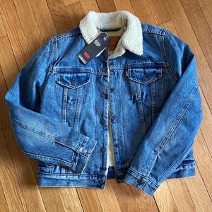 NWT *Levi’s* Premium Original Sherpa Trucker Jean Jacket Sz L